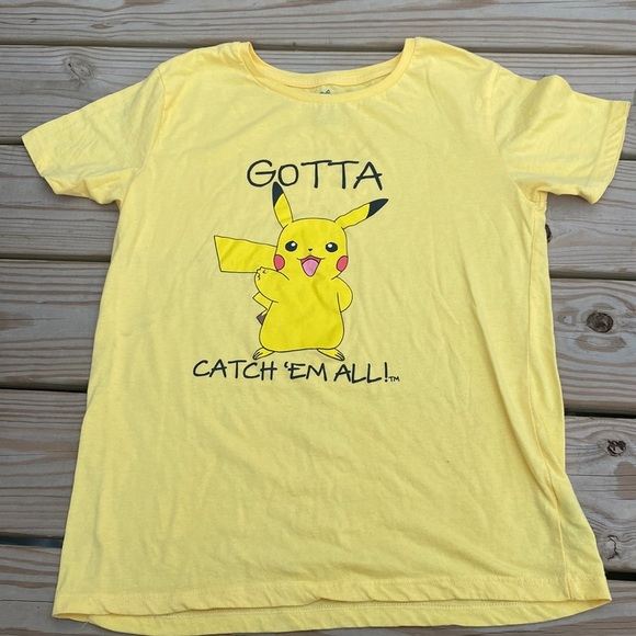 🍍POKÉMON PICKACHU🍍T SHIRT🍍SIZE LARGE 11-13🍍@13 - Picture 1 of 3